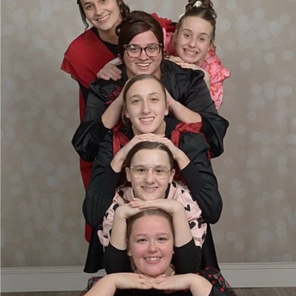 Meet your Posher, Alise - Picture 5 of 9